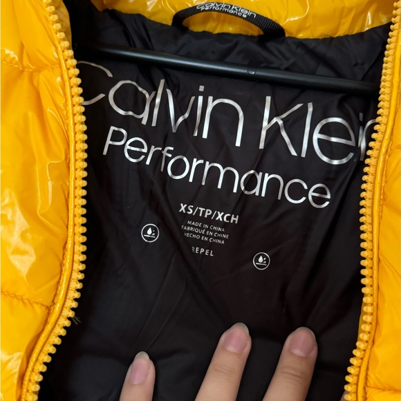 Calvin Klein puffer - Picture 3 of 5